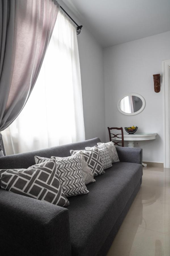 Polytimon, An Athenian Neoclassical Apartment Ngoại thất bức ảnh