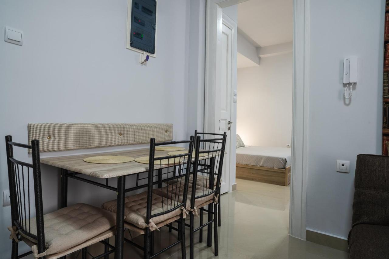 Polytimon, An Athenian Neoclassical Apartment Ngoại thất bức ảnh